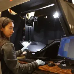 Proyecto de digitalización con documento en biblioteca cervantina