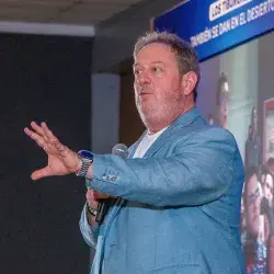 Marcus Dantus compartió 5 claves para iniciar en el mundo del emprendimiento. 