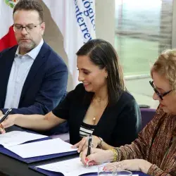 CONARTE y EAAD firma de convenio.