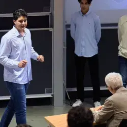 Jacobo Palafox, estudiante de PrepaTec CEM, obtuvo el primer lugar de la competencia final de pitch de la Esade, en Barcelona, con su emprendimiento.