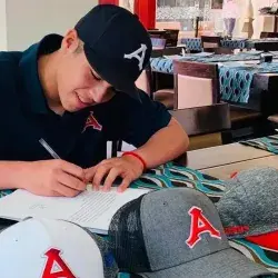 profesionista beisbol retoma estudios