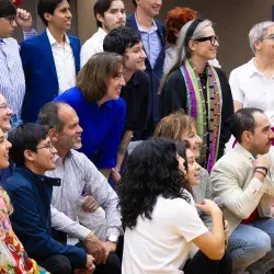 Los asistentes en fotografía grupal para conmemorar la reunión