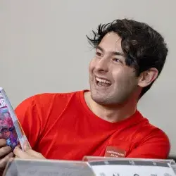 El autor Alex Carrillo presenta su nuevo libro