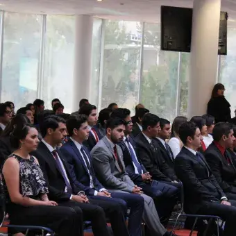 Se gradúan alumnos de preparatoria, profesional y maestría.