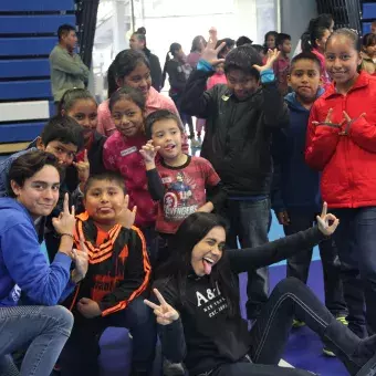 Niños disfrutando de posada en el Tec.