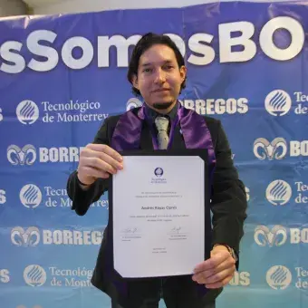 Reconocen formación integral de alumnos laguneros con Premios DAE