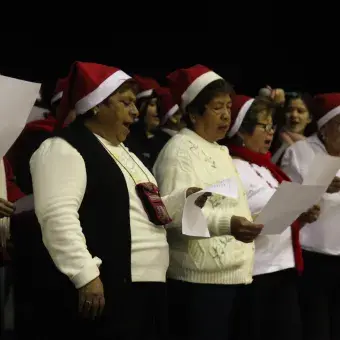 Adultos mayores hacen invierno en el Tec