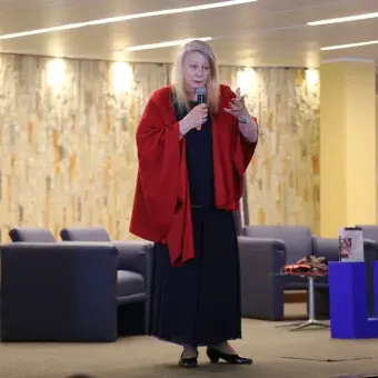 Deirdre McCloskey en conferencia.