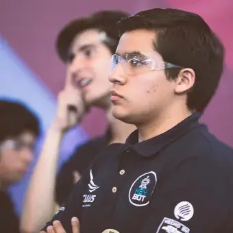 Keybot en FIRST