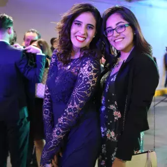 alumnas en brindis de ccm