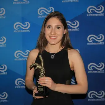 alumna ganadora