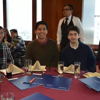 Estudiantes de la Escuela de Ingeniería y Ciencias durante su ceremonia de premiación en Campus Monterrey.