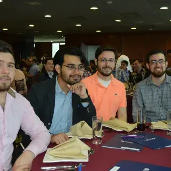 Estudiantes de la Escuela de Ingeniería y Ciencias durante su ceremonia de premiación en Campus Monterrey.