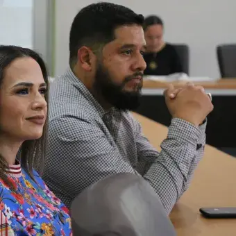 alumno exponiendo 