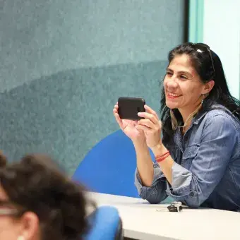 alumno exponiendo 