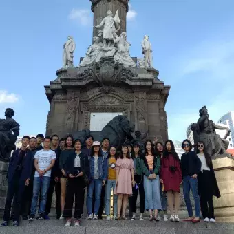 Fotogalería visita Universidad de Fudán