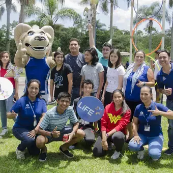 Celebración del 37 aniversario del Tecnológico de Monterrey en Veracruz