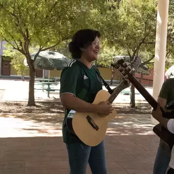 Luce tu amor por México