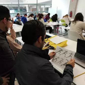 En Semana i alumnos del Tec de Monterrey elaboran pictogramas.