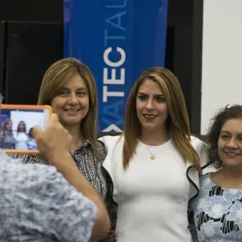 mujeres  EXATEC 
