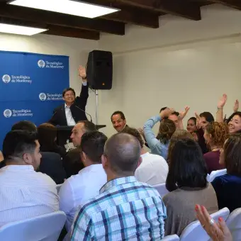 Director del campus Chiapas durante el discurso de inauguración