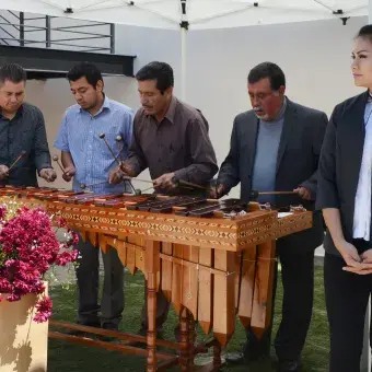 música de marimba, presente en la inauguración