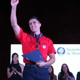 Alain Martínez ganador de la mención al mejor performance