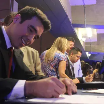 firma título