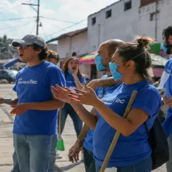 La comunidad del Tec Campus Toluca unió esfuerzos para pintar la escuela Mihuel Hidalgo en San Antonio Buenavista