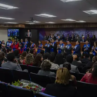Despedida de graduandos llena emociones inolvidables 