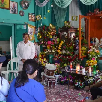 Reunión con el "Señor de las Flores"