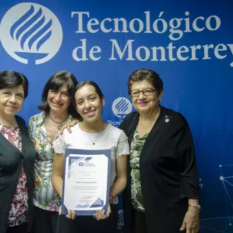 Reconoce Tec Veracruz a los mejores estudiantes del año (fotogalería)