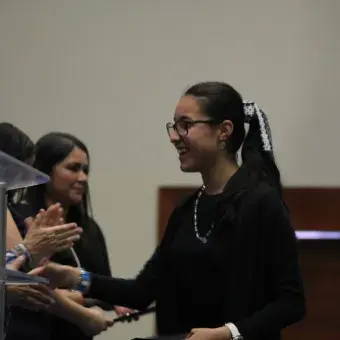 Entrega de Beca al Talento Académico 7