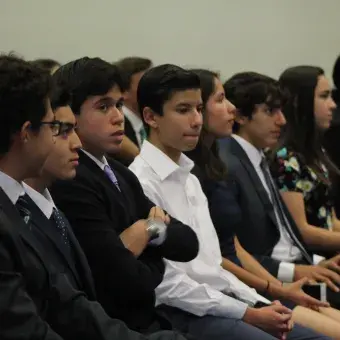 Entrega de Beca al Talento Académico 1