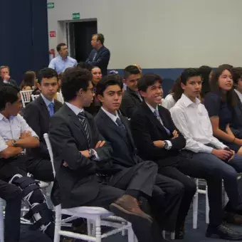 Entrega de Beca al Talento Académico 11