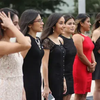 Foto de generación Profesional y PrepaTec