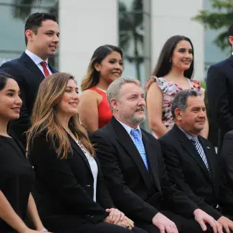 Foto de generación Profesional y PrepaTec