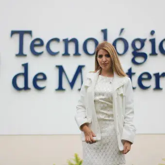 Foto de generación Profesional y PrepaTec