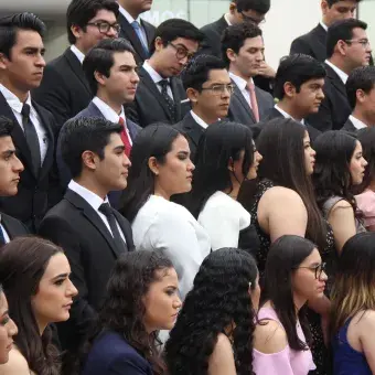 Foto de generación Profesional y PrepaTec