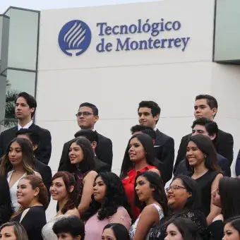 Foto de generación Profesional y PrepaTec