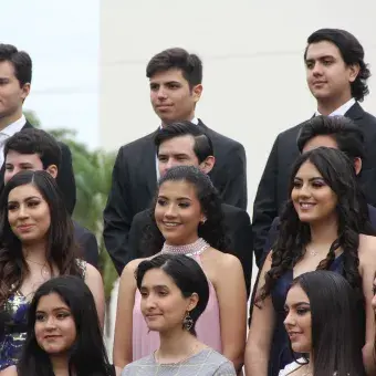 Foto de generación Profesional y PrepaTec