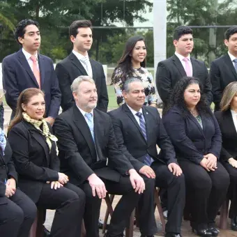 Foto de generación Profesional y PrepaTec