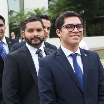 Foto de generación Profesional y PrepaTec