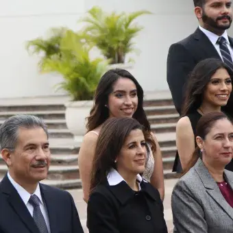 Foto de generación Profesional y PrepaTec
