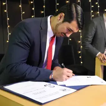 Así se vivió la ceremonia de firma de título del campus Monterrey