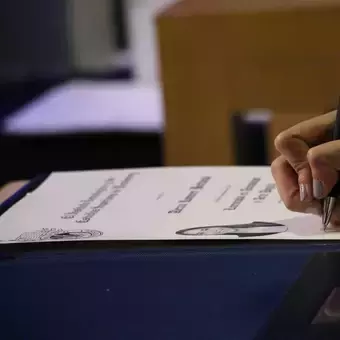 Así se vivió la ceremonia de firma de título del campus Monterrey