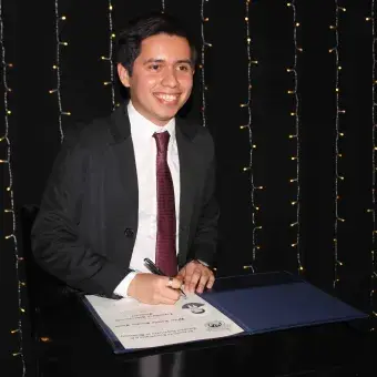 Así se vivió la ceremonia de firma de título del campus Monterrey