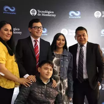 Así se vivió la ceremonia de firma de título del campus Monterrey