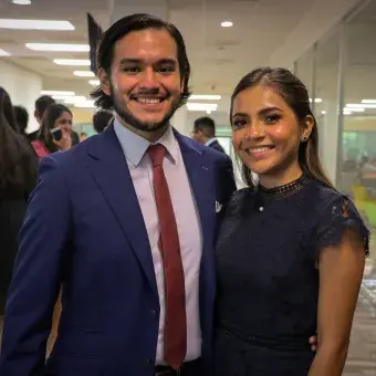 Foto alumnos graduandos