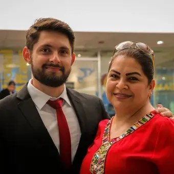 Foto alumnos graduandos